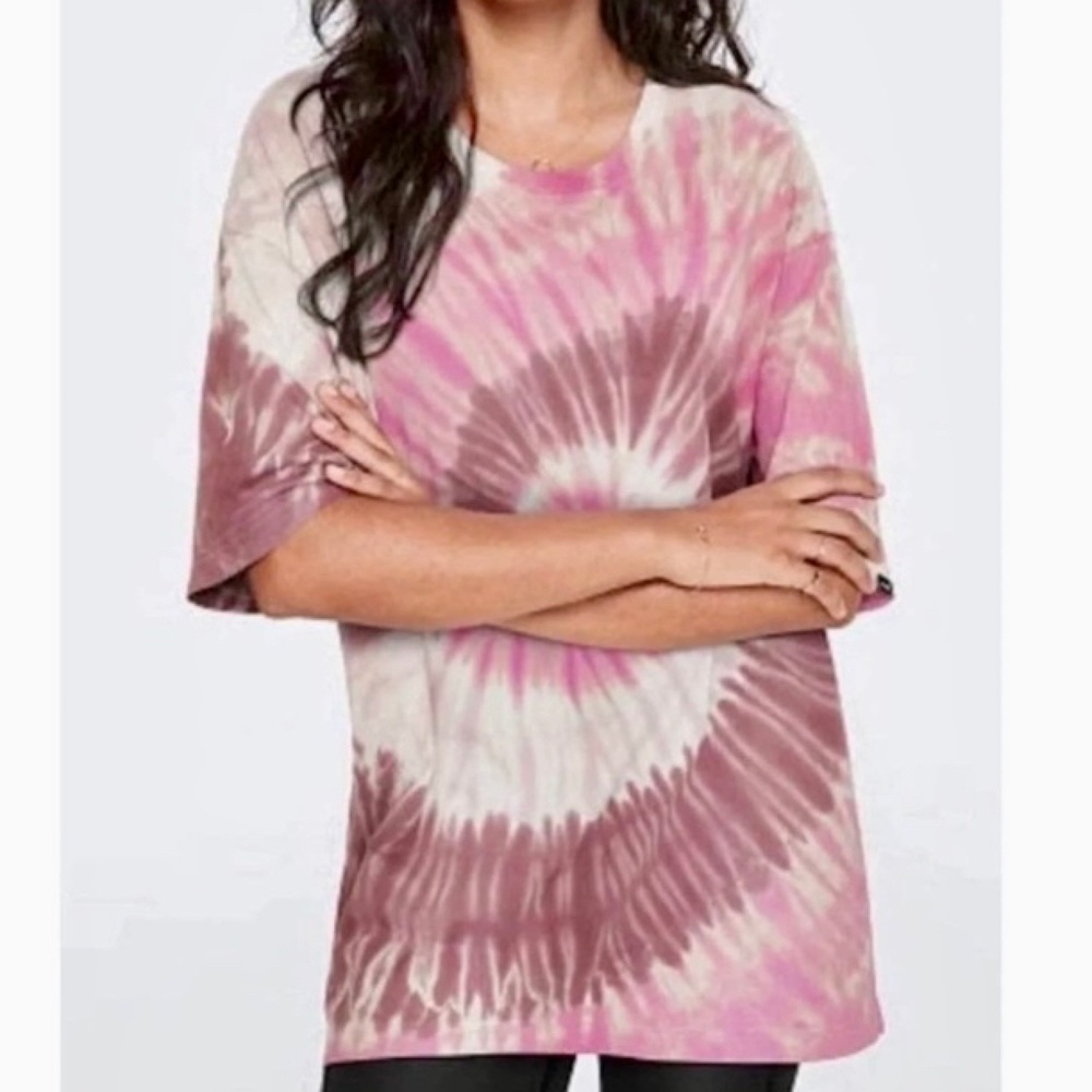 VS Pink Dahlia One Size Tee